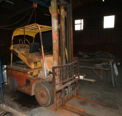 FORKLIFT: A PW50 Forklift built by Conveyancer Fork Trucks (Aust) Pty Ltd