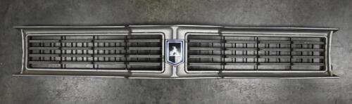 HOLDEN: A Holden 1968 HT front grille