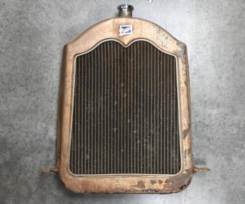 BUICK: A circa 1920s Buick front radiator with enameled front Buick badge and chrome radiator cap