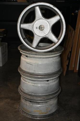 RACING DYNAMICS: A set of four "Racing Dynamics" alloy wheels, 16 x 8"