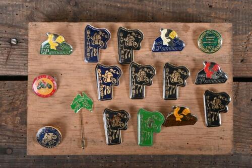BATHURST/ ACU: A collection of Bathurst/ACU enamel badges from 1970s and 1980s