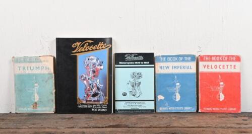 ENGLISH MOTORCYCLES: A group of publications related to English motor cycles including PITMAN'S MOTOR CYCLISTS LIBRARY hardcover books detailing NEW IMPERIAL, TRIUMPH, VELOCETTE motor cycles.
