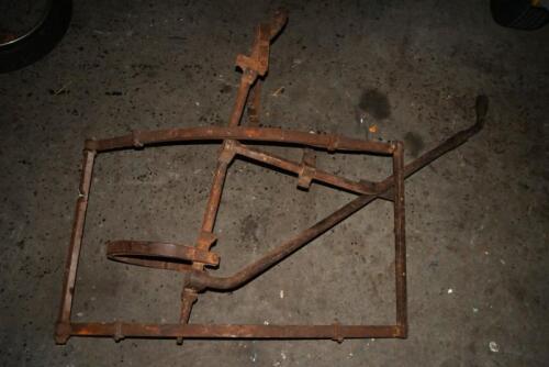 SIDECAR: A sidecar base and separate leaf spring section