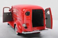 CHEVROLET: A Danbury Mint 1:24 scale Chevrolet 1941 Coca-Cola Delivery Truck - 3