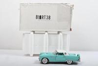 FORD: A Franklin Mint 1:24 scale 1956 Ford Thunderbird