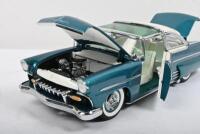 FORD: A The Danbury Mint 1:24 scale 1955 Ford Crown Victoria Custom - 3