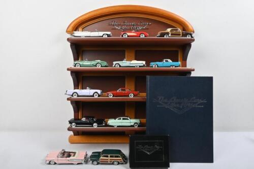 CLASSIC CARS: A complete set of 'The Classic Cars of the Fifties' by Franklin Mint. Models with display shelf