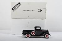 FORD: A The Danbury Mint 1:24 scale 1935 FORD PICKUP