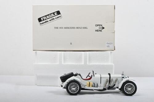 MERCEDES-BENZ: A Danbury Mint&nbsp;1:24 scale 1931 Mercedes-Benz SSKL in white