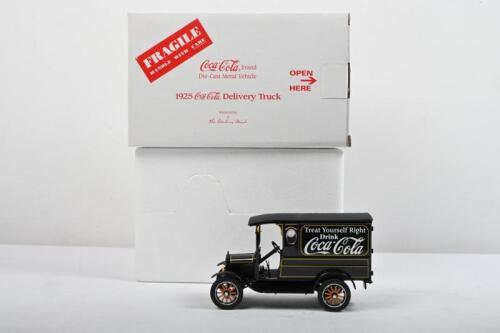COCA-COLA: A The Danbury Mint 1925 Coca-Cola Delivery Truck