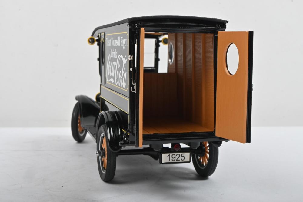 The 1925 コカコーラ DELIVERY TRUCK | radioventisqueros.cl