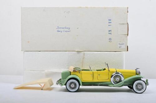 DUESENBERG: A Franklin Mint 1:24 scale Gary Cooper 1930 Duesenberg&nbsp;J Derham Tourster