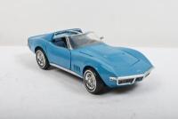 CORVETTE: A Franklin Mint 1:24 scale 1968 Chevrolet Corvette (B11RH87) - 4