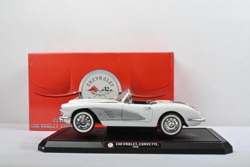 CORVETTE: A SOLIDO 1:12 scale 1958 CHEVROLET CORVETTE (Ref: 1201)