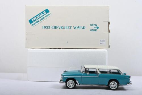CHEVROLET: A The Danbury Mint 1:24 scale 1955 CHEVROLET NOMAD