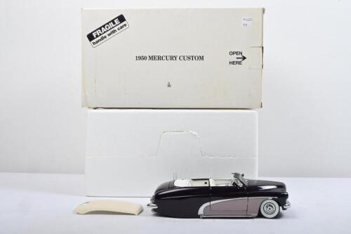 MERCURY: A The Danbury Mint 1:24 scale 1950 MERCURY CUSTOM. Two-tone purple