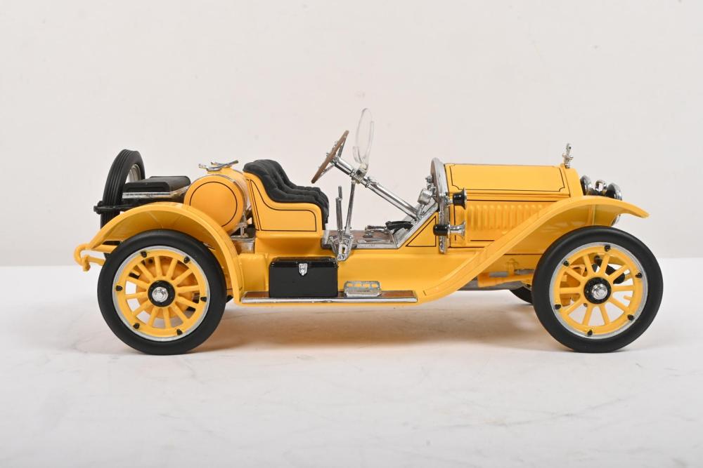 STUTZ: A Franklin Mint 1:24 scale 1915 STUTZ BEARCAT ROADSTER (B11 