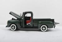 FORD: A The Danbury Mint 1:24 scale 1951&nbsp;Ford F-1&nbsp;Pickup - 2