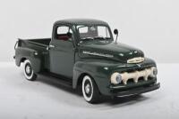 FORD: A The Danbury Mint 1:24 scale 1951&nbsp;Ford F-1&nbsp;Pickup - 3