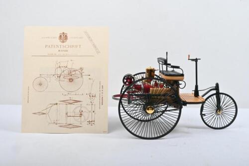 BENZ: An impressive Franklin Mint 1:8 scale 1886 Benz Patent Motorwagen