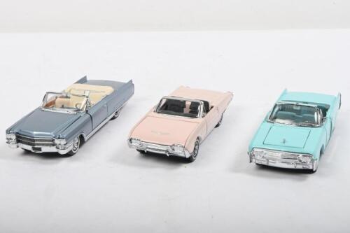 AMERICAN CARS: Three Franklin Mint 1:43 scale American car models. Cadillac El Dorado, Ford Thunderbird & 1961 Lincoln Continental convertible