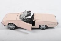AMERICAN CARS: Three Franklin Mint 1:43 scale American car models. Cadillac El Dorado, Ford Thunderbird & 1961 Lincoln Continental convertible - 4
