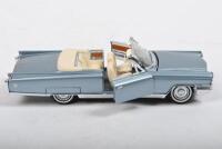 AMERICAN CARS: Three Franklin Mint 1:43 scale American car models. Cadillac El Dorado, Ford Thunderbird & 1961 Lincoln Continental convertible - 6