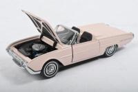 AMERICAN CARS: Three Franklin Mint 1:43 scale American car models. Cadillac El Dorado, Ford Thunderbird & 1961 Lincoln Continental convertible - 8