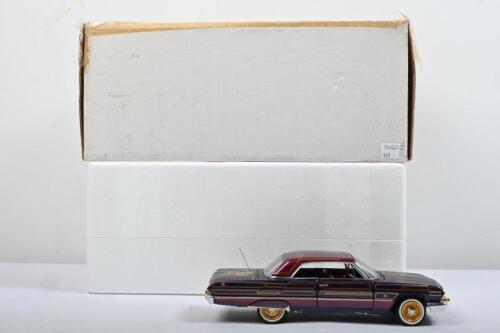 CHEVROLET: A Franklin Mint 1:24 scale 1963&nbsp;Chevrolet Impala SS Custom Lowrider&nbsp;(B11XK58)