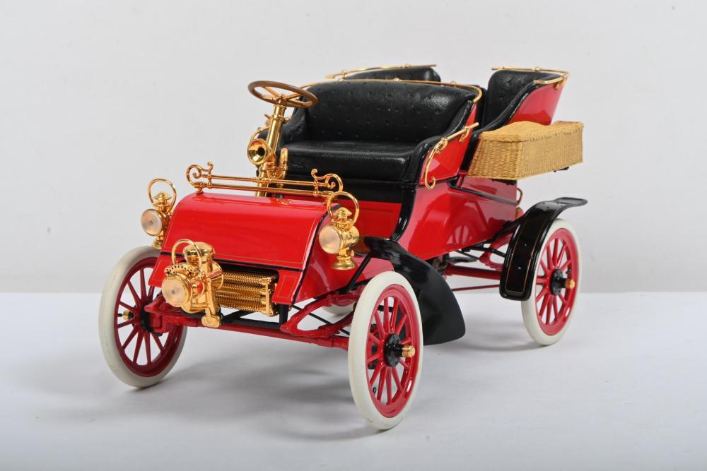 FORD: A Franklin Mint 1:16 scale 1903 Ford Model A (B11UK19 