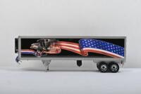 PETERBILT: A Franklin Mint 1:32 scale Peterbilt Big Rig Refrigerated Trailer (B11UK53) - 2