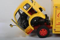 CHEVROLET: A Danbury Mint 1:24 scale Chevrolet 1955&nbsp;Coca-Cola Delivery Truck - 8