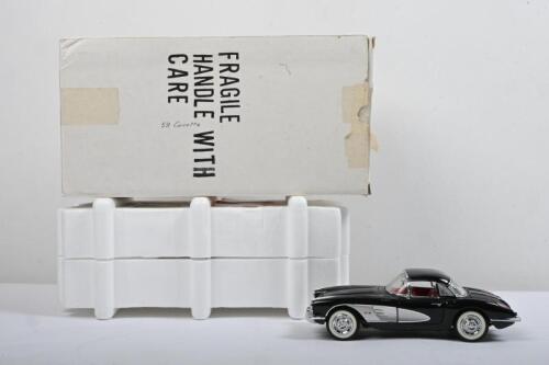 CORVETTE: A Franklin Mint 1:24 scale 1958 Chevrolet Corvette (B11TG76). Convertible in black