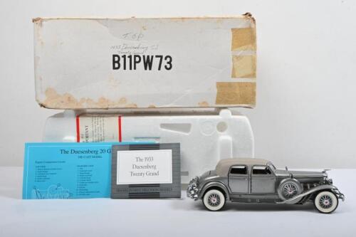 DUESENBERG: A Franklin Mint 1:24 scale 1933 Duesenberg&nbsp;20 Grand (B11PW73)