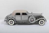 DUESENBERG: A Franklin Mint 1:24 scale 1933 Duesenberg&nbsp;20 Grand (B11PW73) - 2