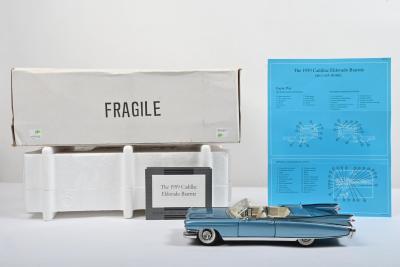 CADILLAC: A Franklin Mint 1:24 scale 1959 Cadillac Eldorado Biarritz (B11S065)