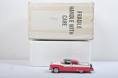 FORD: A Franklin Mint 1:24 scale 1955 Ford Crown Victoria (B11TQ13)