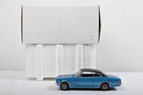 HOLDEN: A Trax 1:24 HK Holden Monaro&nbsp;GTS (TX-031) in Midnight Blue