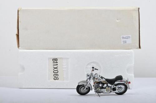 HARLEY-DAVISON: A Franklin Mint 1:24 scale 1990 Fat Boy Harley&nbsp;(B11XO66)
