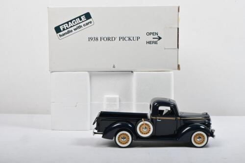 FORD: A The Danbury Mint 1:24 scale 1938 FORD PICKUP