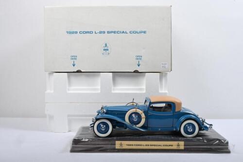 CORD: A The Danbury Mint 1:16&nbsp;scale 1929 CORD L-29 SPECIAL COUPE. With display base