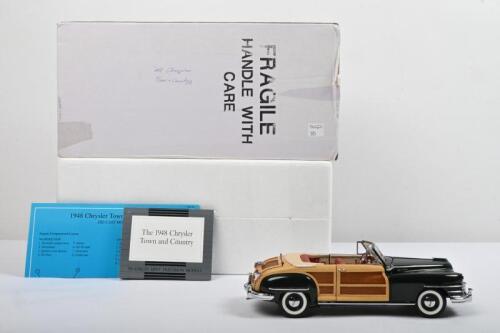 CHRYSLER: A Franklin Mint 1:24 scale 1948 Chrysler Town & Country (B11TU51)