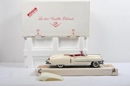CADILLAC: A The Danbury&nbsp;Mint 1:8&nbsp;scale 1955&nbsp;CADILLAC ELDORADO. Cream