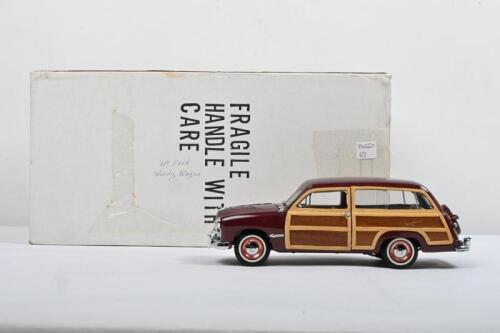 FORD: A Franklin&nbsp;Mint 1:24 scale 1949 Ford Woody Wagon&nbsp;(B11TQ52)