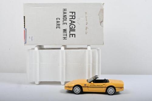 CORVETTE: A Franklin Mint 1:24 scale 1986&nbsp;Chevrolet Corvette Pace Car