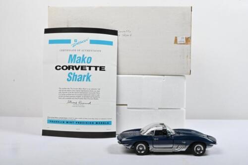 CORVETTE: A Franklin Mint 1:24 scale Chevrolet Corvette Mako Shark (B11WS38)