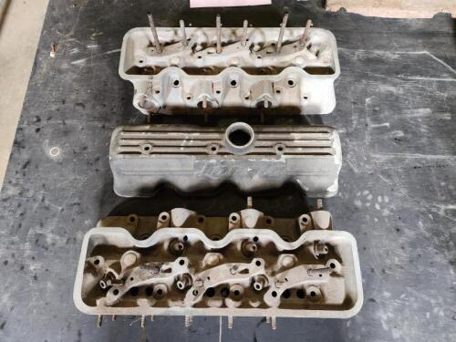 AURELIA B20: Two cylinder heads, bearing number '4724' with one cam&nbsp;cover&nbsp;(Updated images)