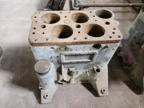 BLOCK: A modified early series Lambda block with crank (No. 4085)