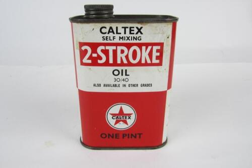 CALTEX: A 'Caltex 2-Stroke Oil 30/40' one pint oil can, with screw lid. Dutch text
