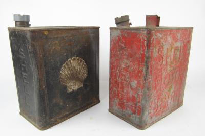 SHELL: Two early "SHELL" 2 Gallon tins